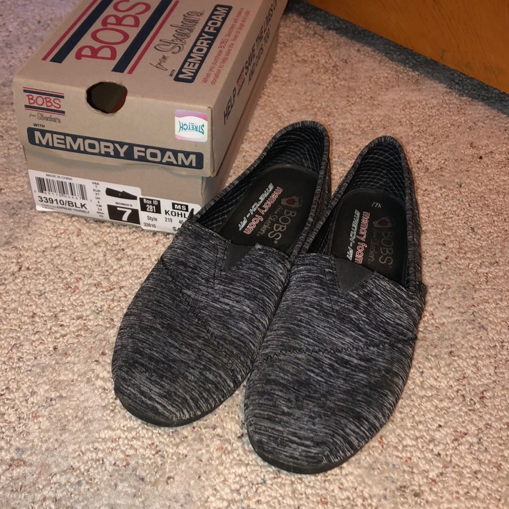 Black heathered BOBS.